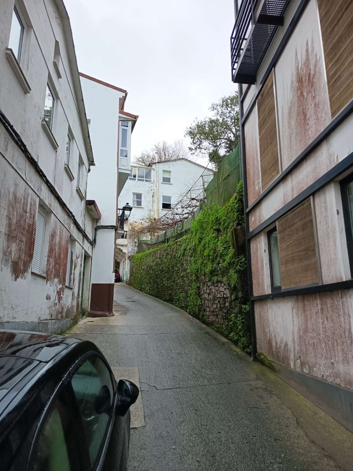 Vendemos casa en exclusiva.