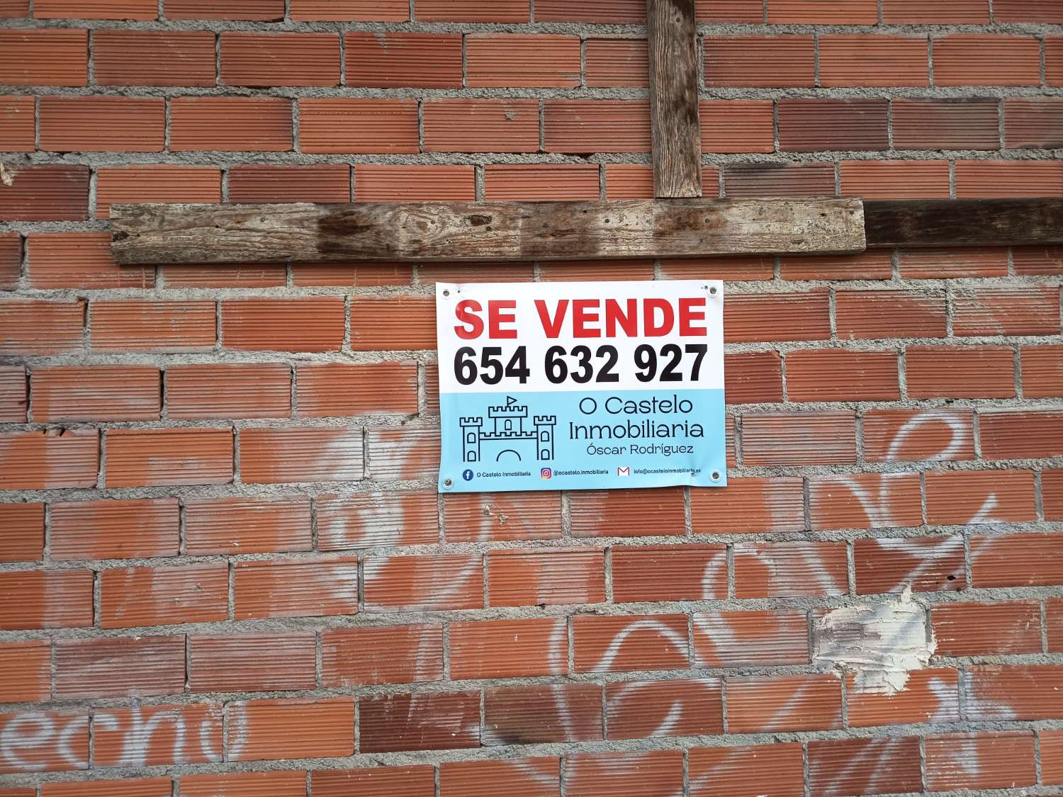 Vendemos bajo comercial en exclusiva.