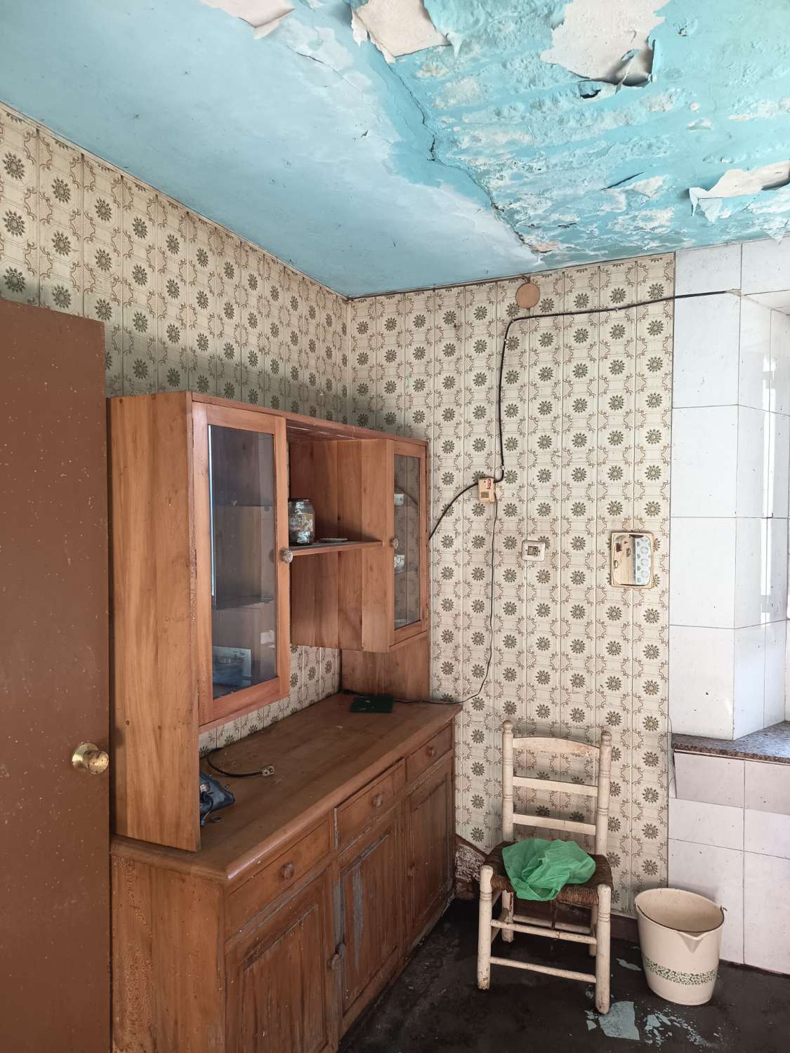 Prodáváme exkluzivně v Ambroa, Irixoa