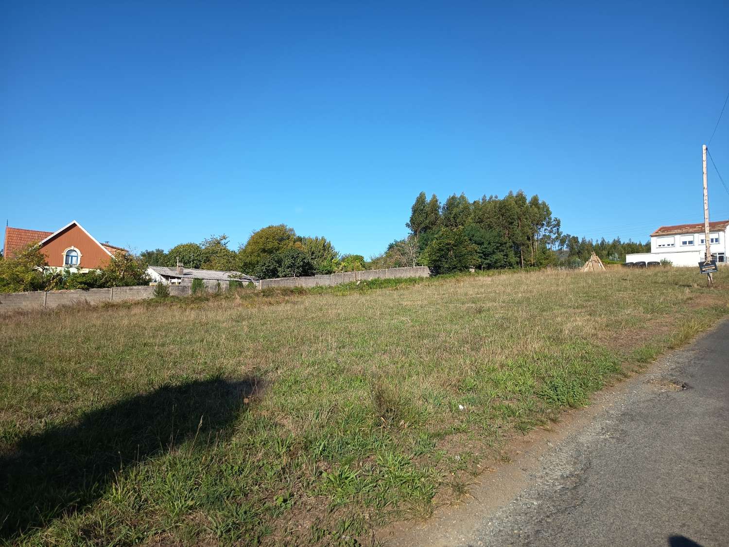 Vi säljer byggtomt i Valdoviño