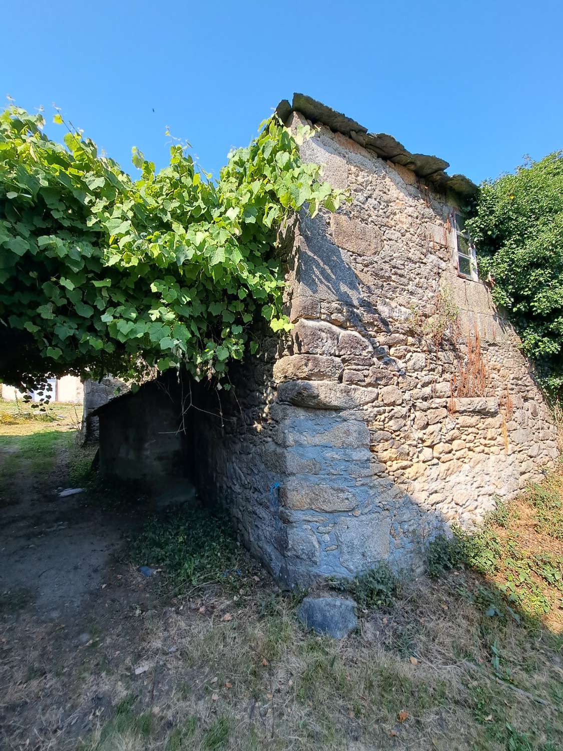 Casa de campo para restaurar.