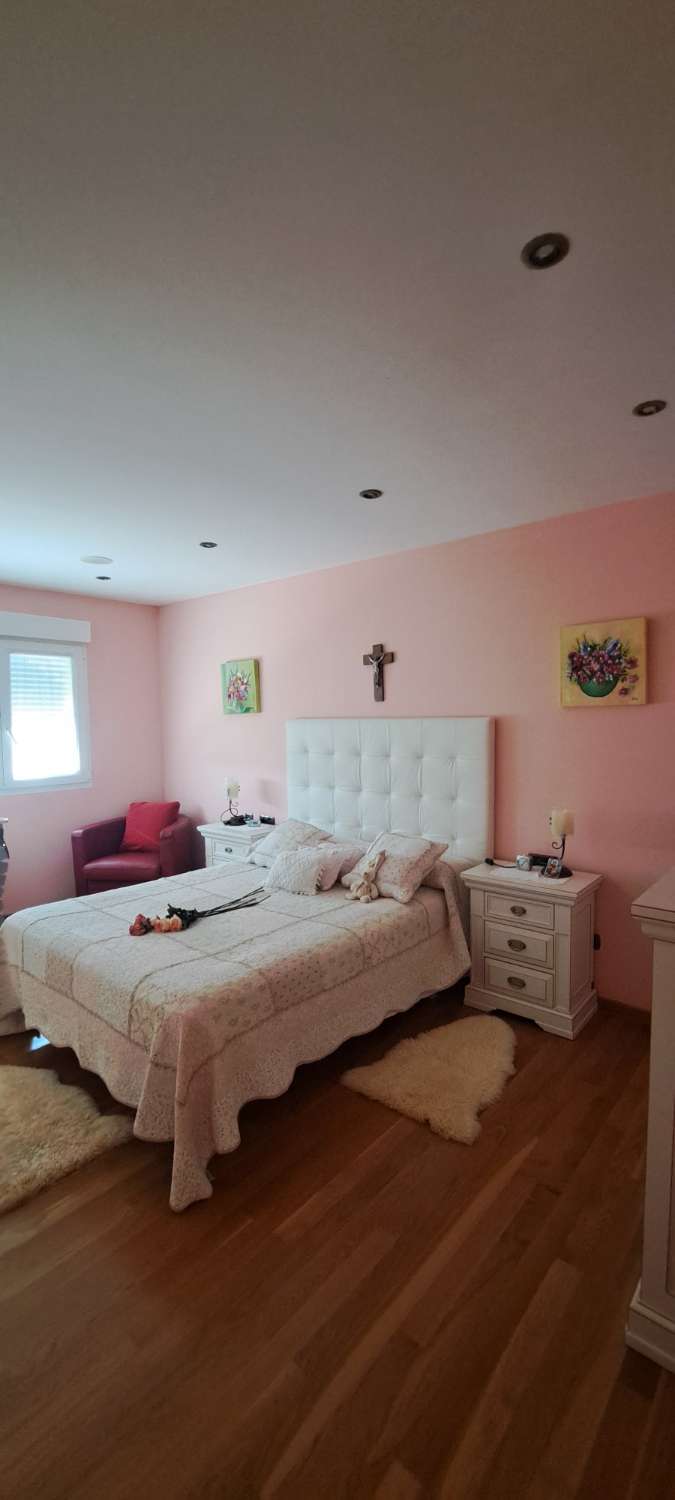 Vendemos  casa en Paderne, A Coruña