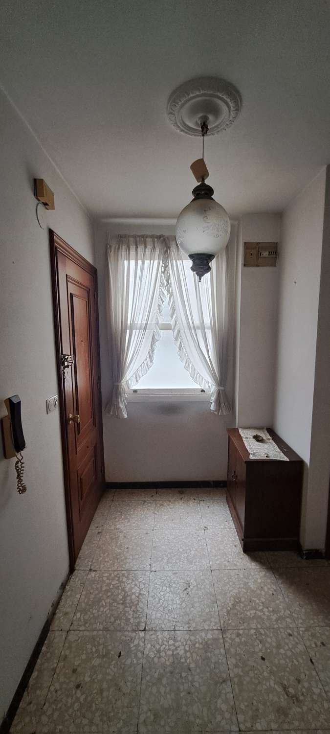 Vendemos piso, en exclusiva, en urbanización Olmo.