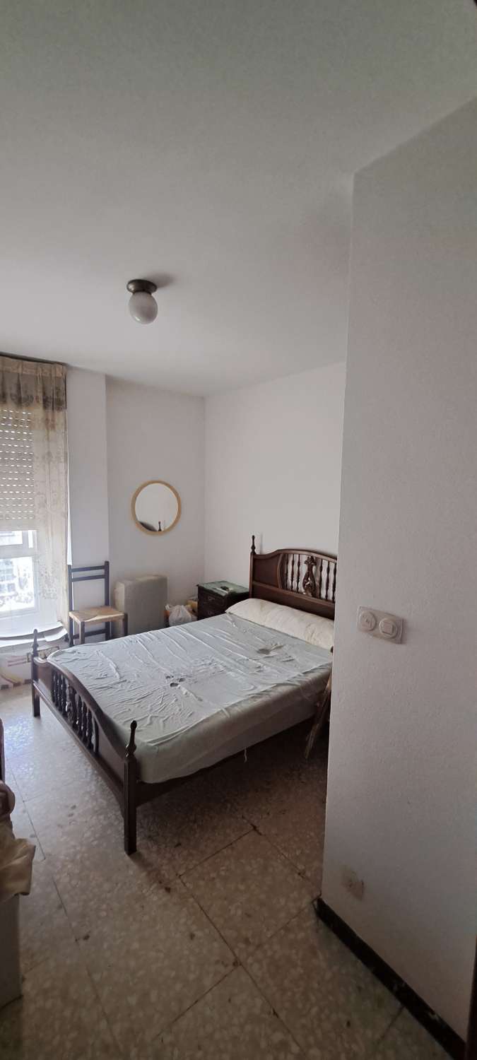 Vendemos piso, en exclusiva, en urbanización Olmo.
