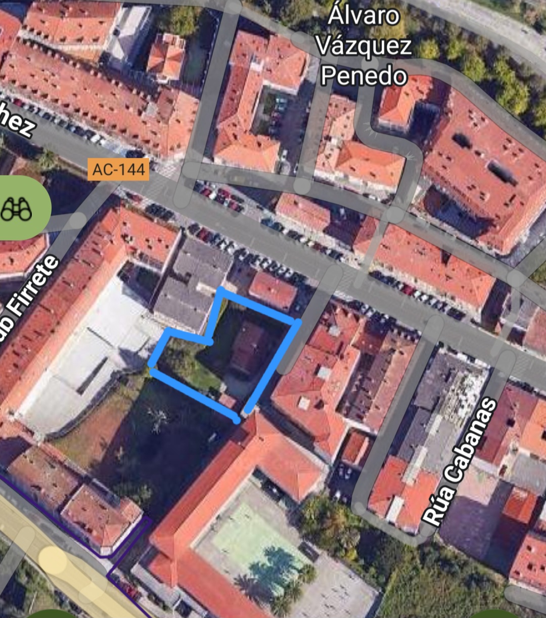 Vi selger denne bytomten i Pontedeume.