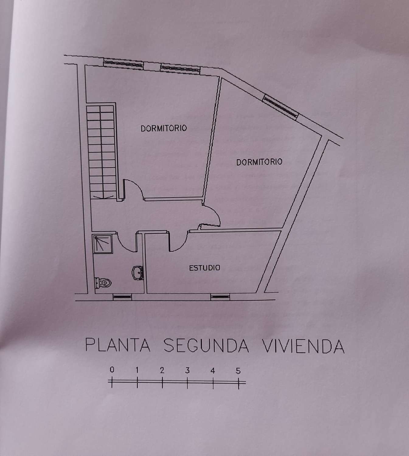 Wij verkopen halfvrijstaande huizen aan de Rúa da Fonte 2 en Antonio SanJurjo Badía 13.