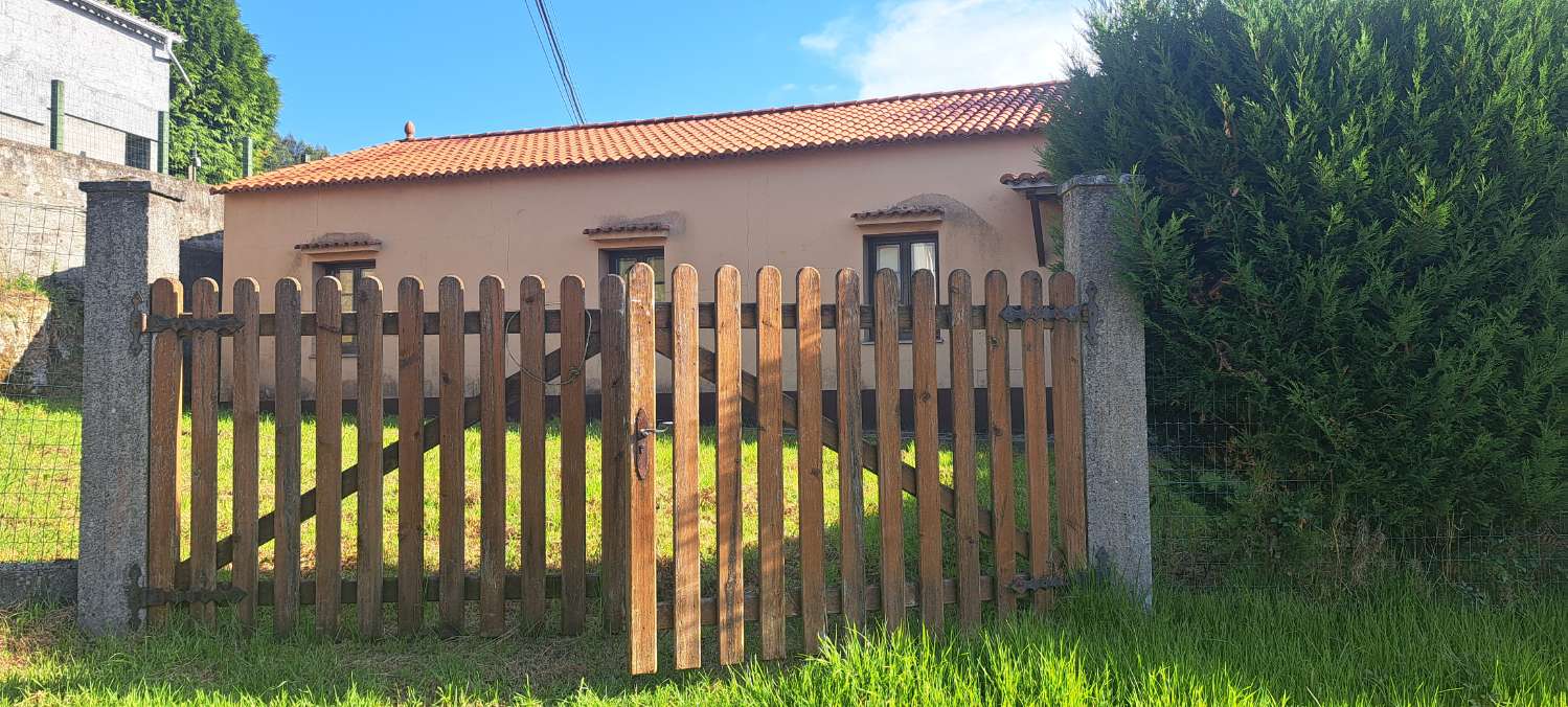 Vendemos casa en Cabanas