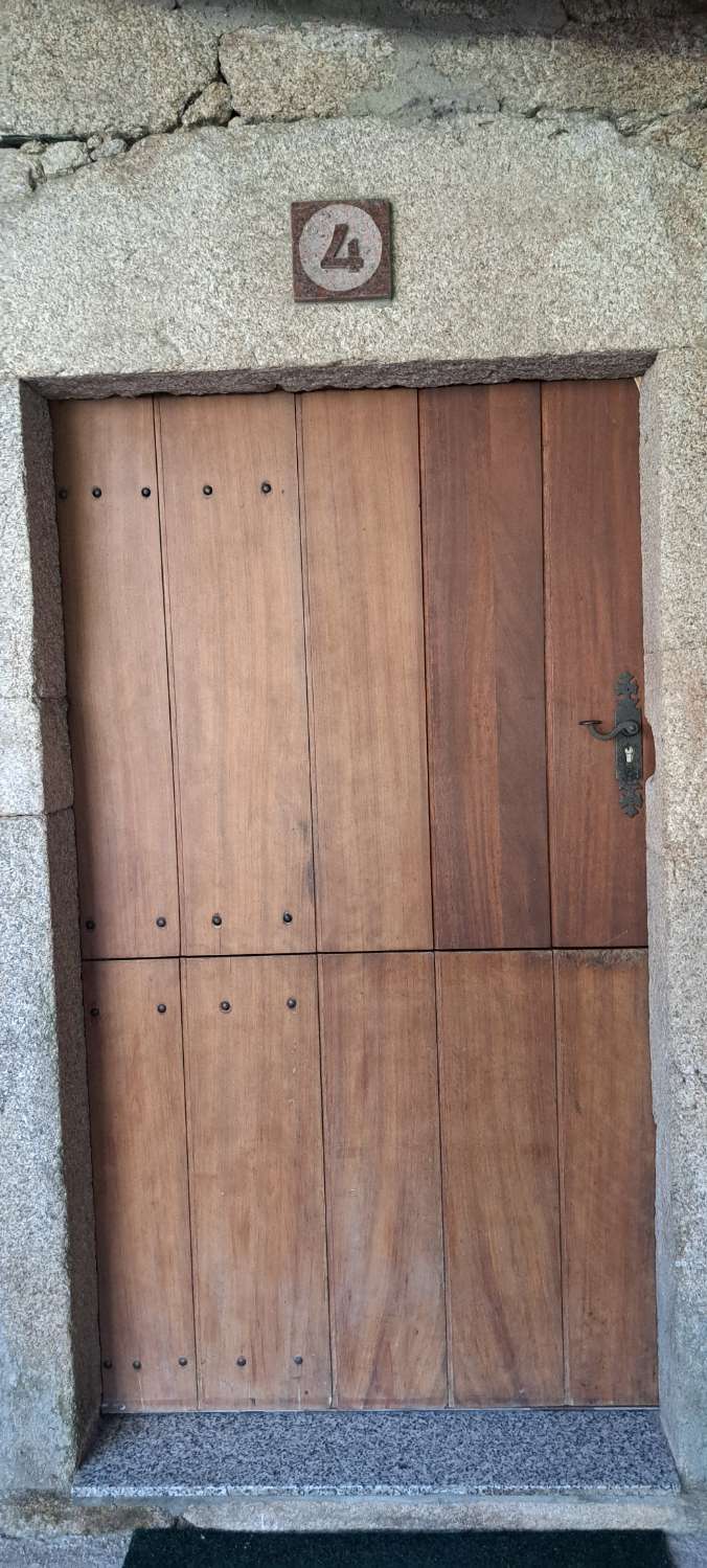 Wij verkopen uitsluitend huizen.