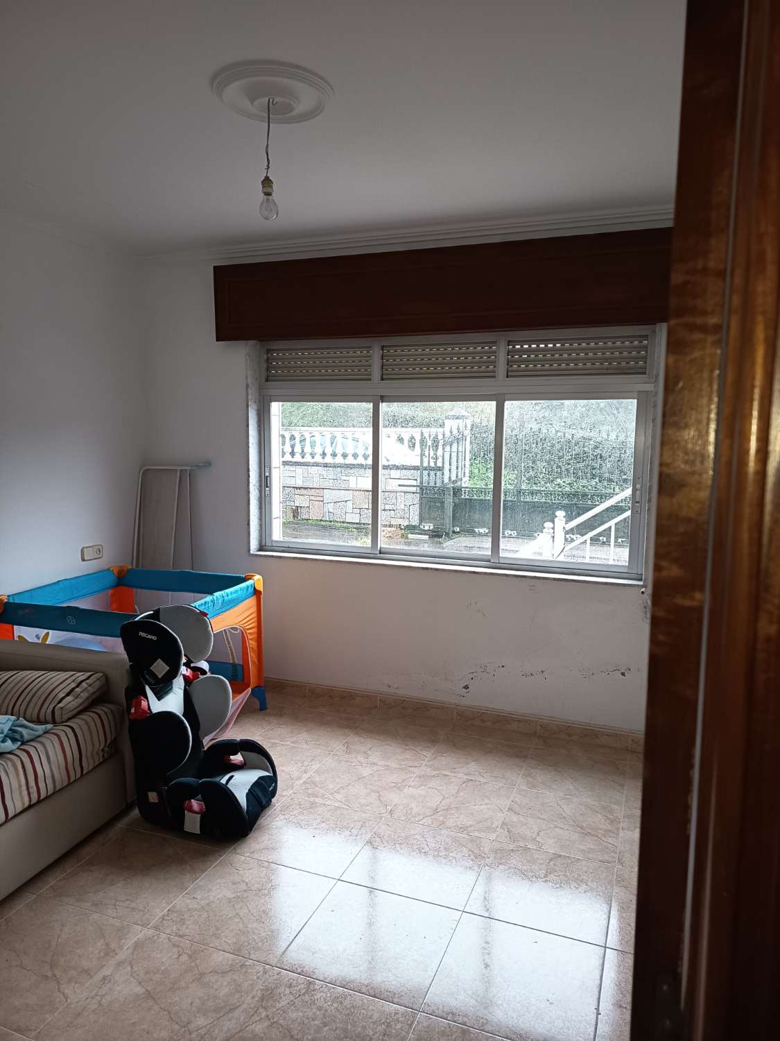 Prodáváme dům s pozemkem, exkluzivně.