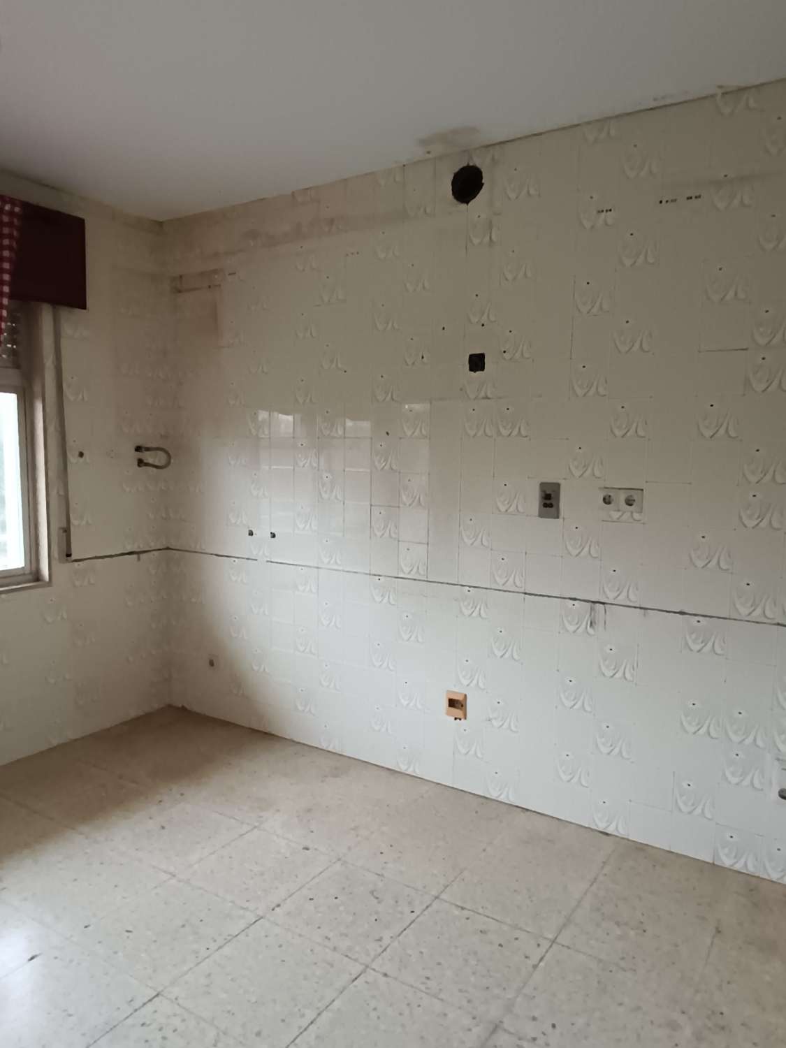 Prodáváme dům s pozemkem, exkluzivně.