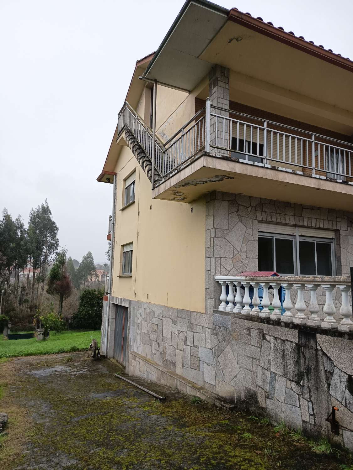 Prodáváme dům s pozemkem, exkluzivně.