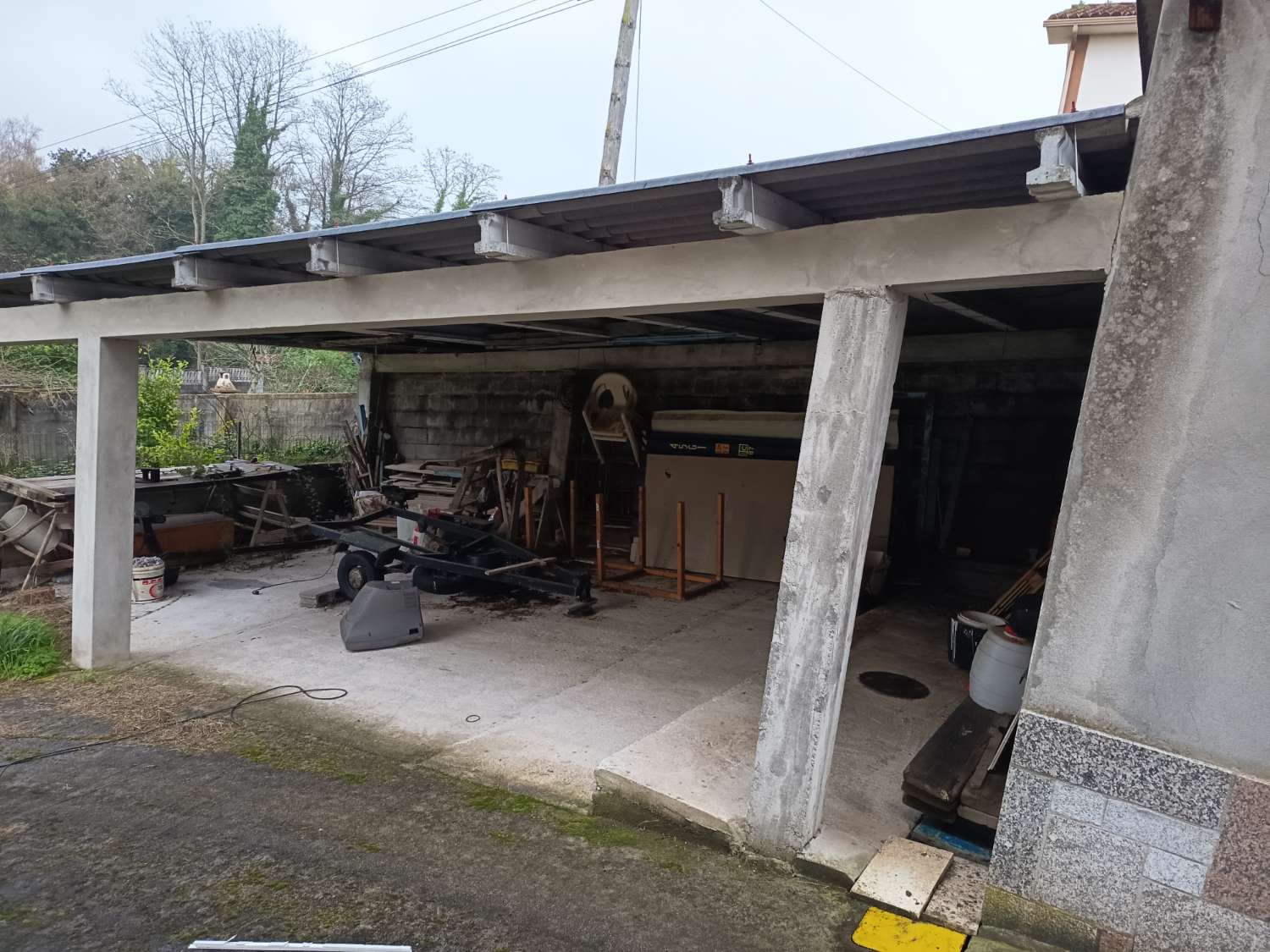 Prodáváme dům s pozemkem, exkluzivně.