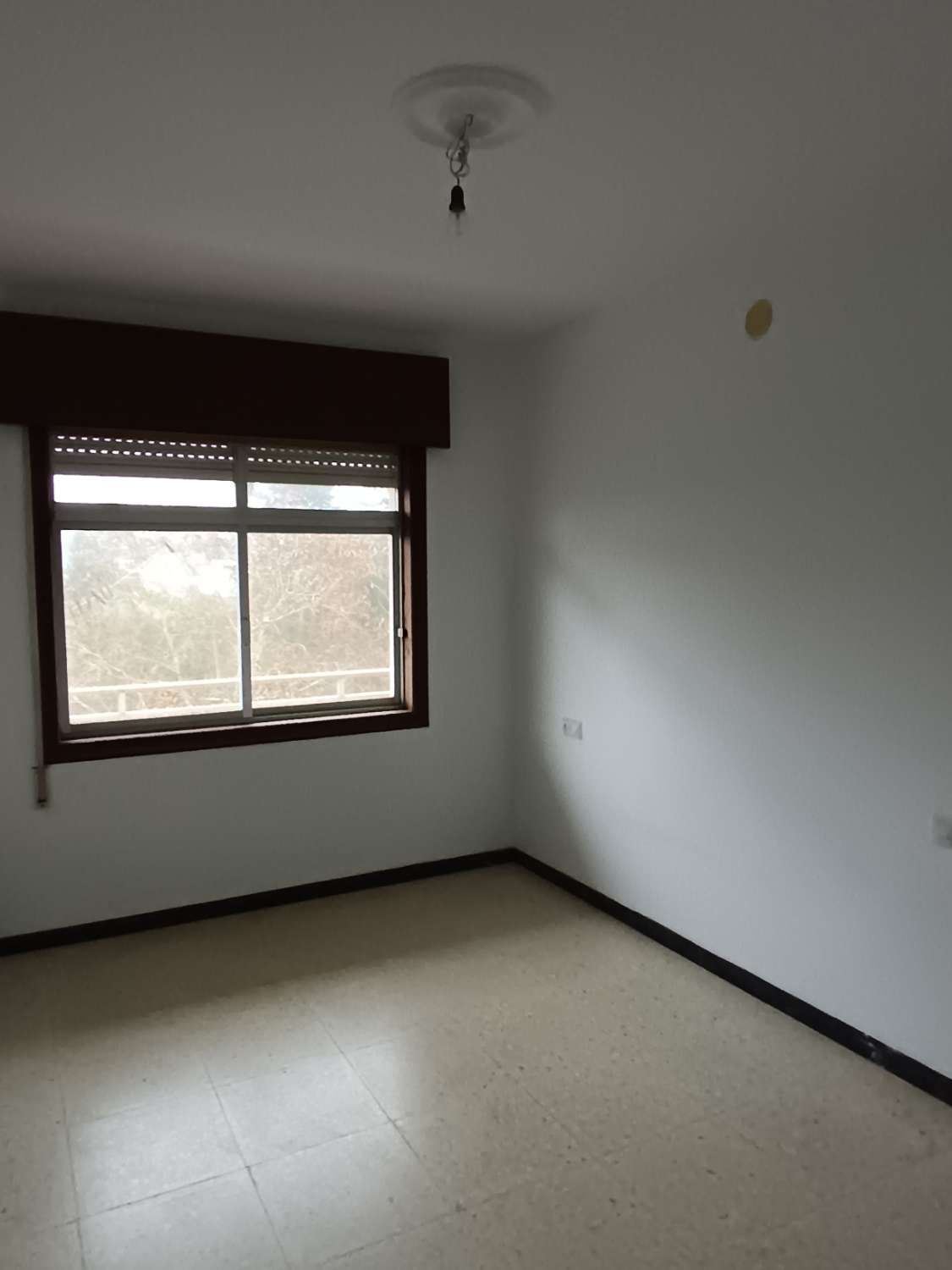 Prodáváme dům s pozemkem, exkluzivně.