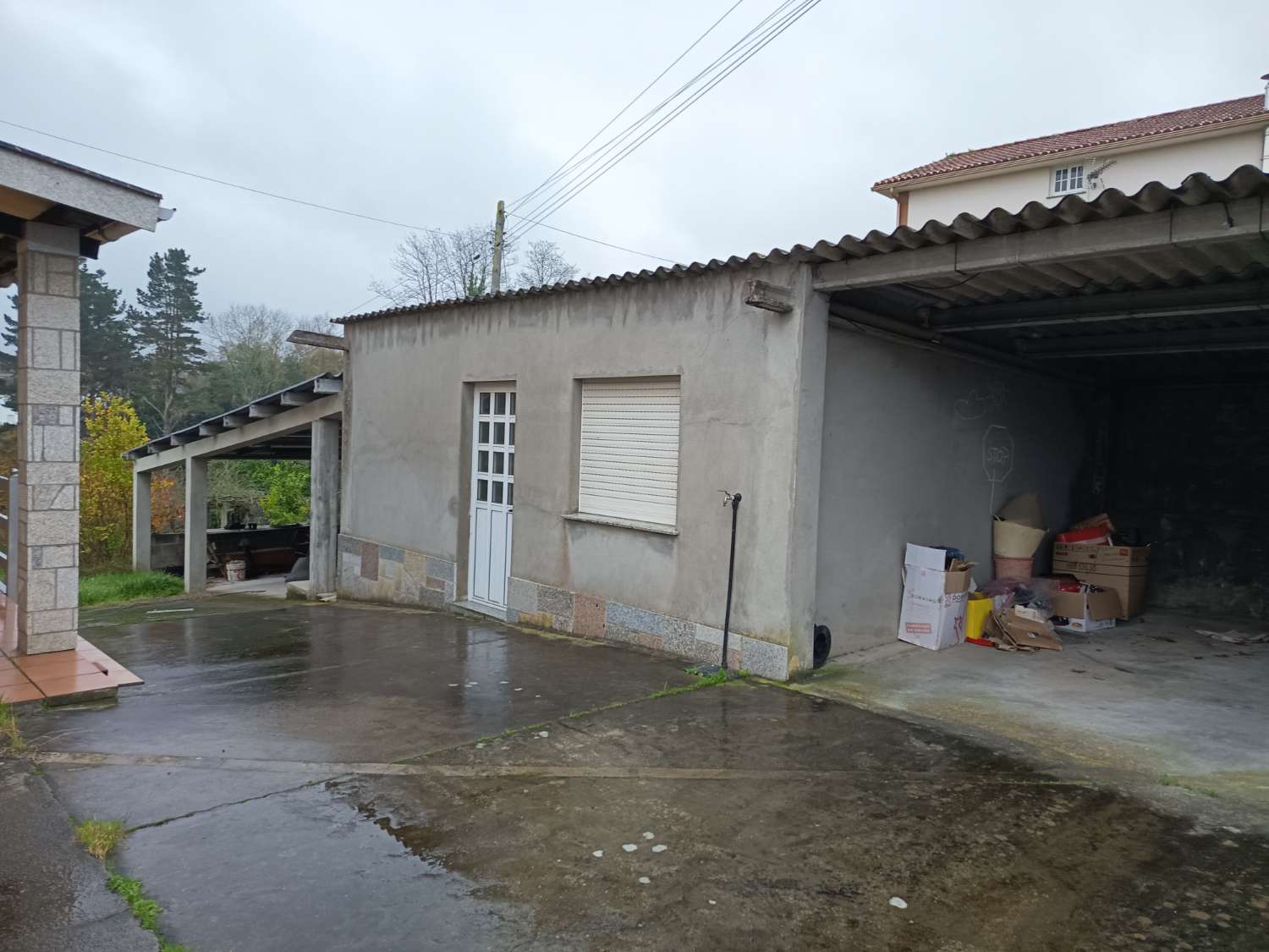 Prodáváme dům s pozemkem, exkluzivně.