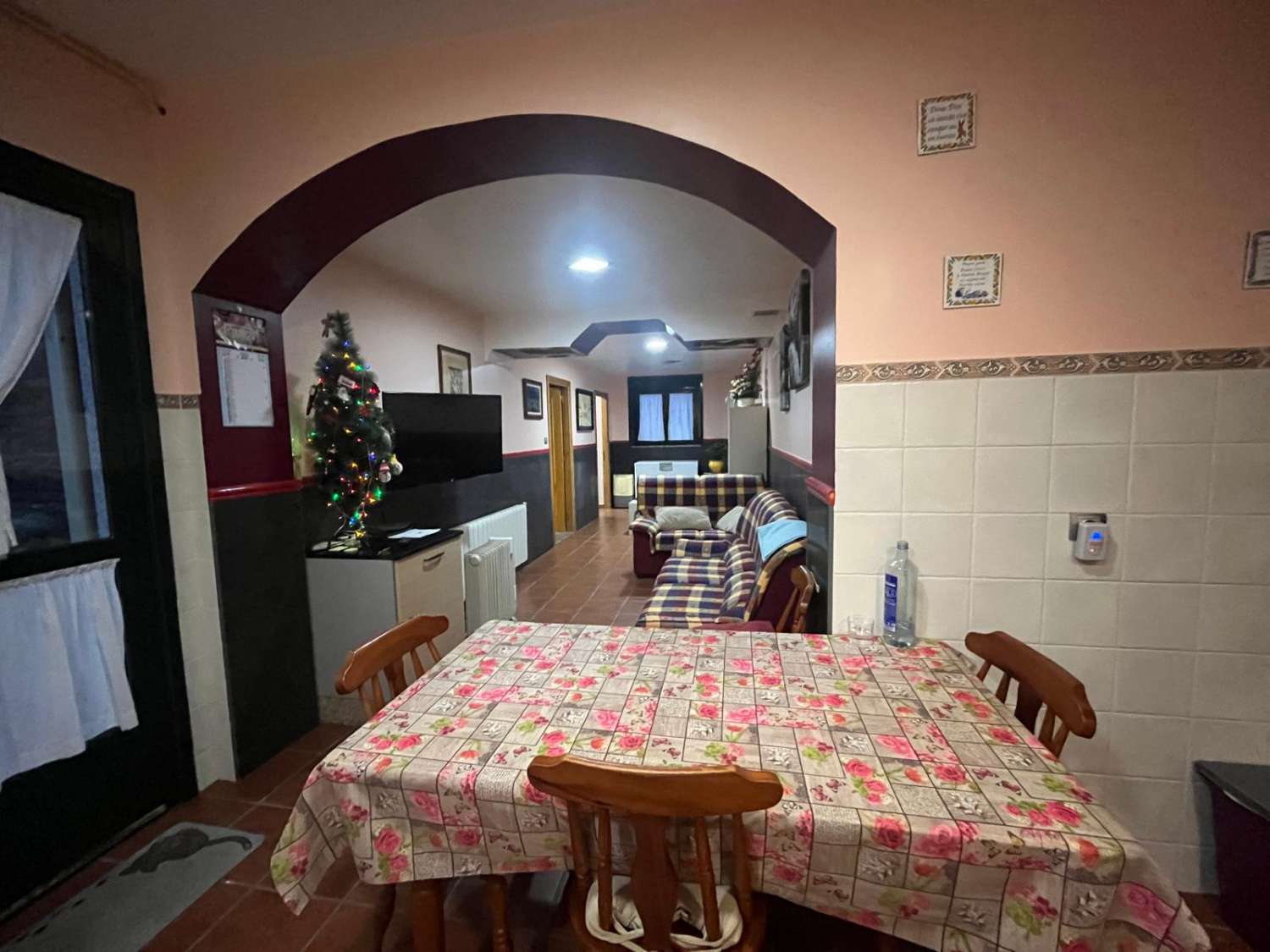 Stiamo vendendo un'esclusiva casa di lusso a Guísamo.