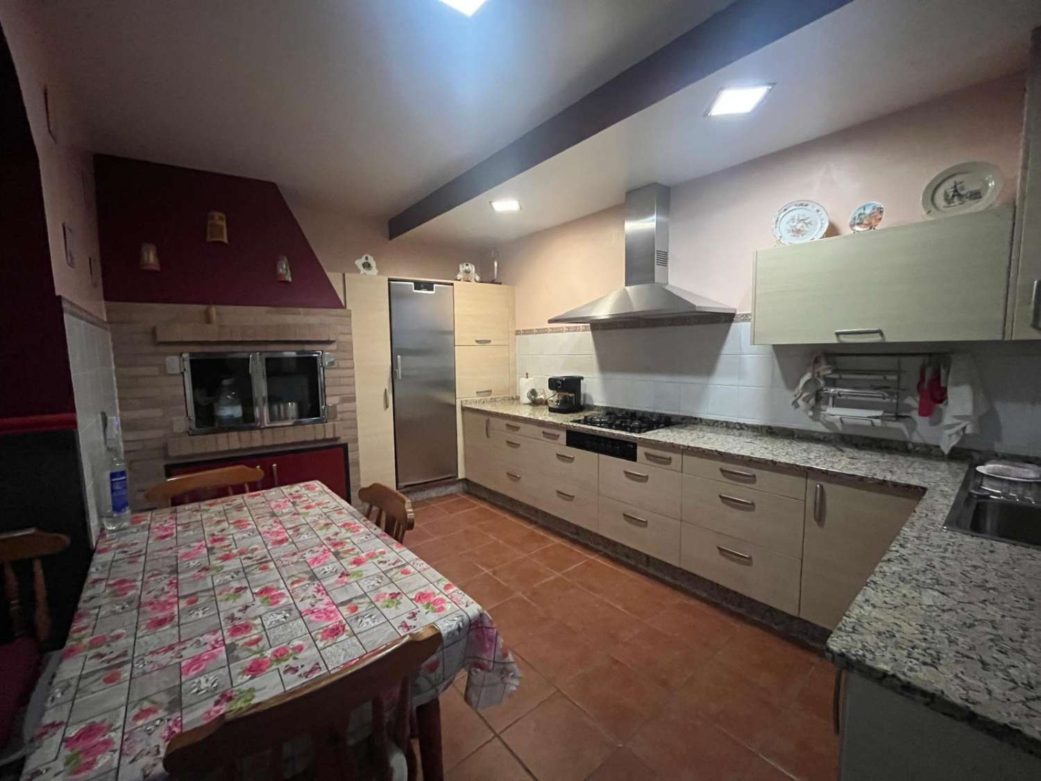 Stiamo vendendo un'esclusiva casa di lusso a Guísamo.