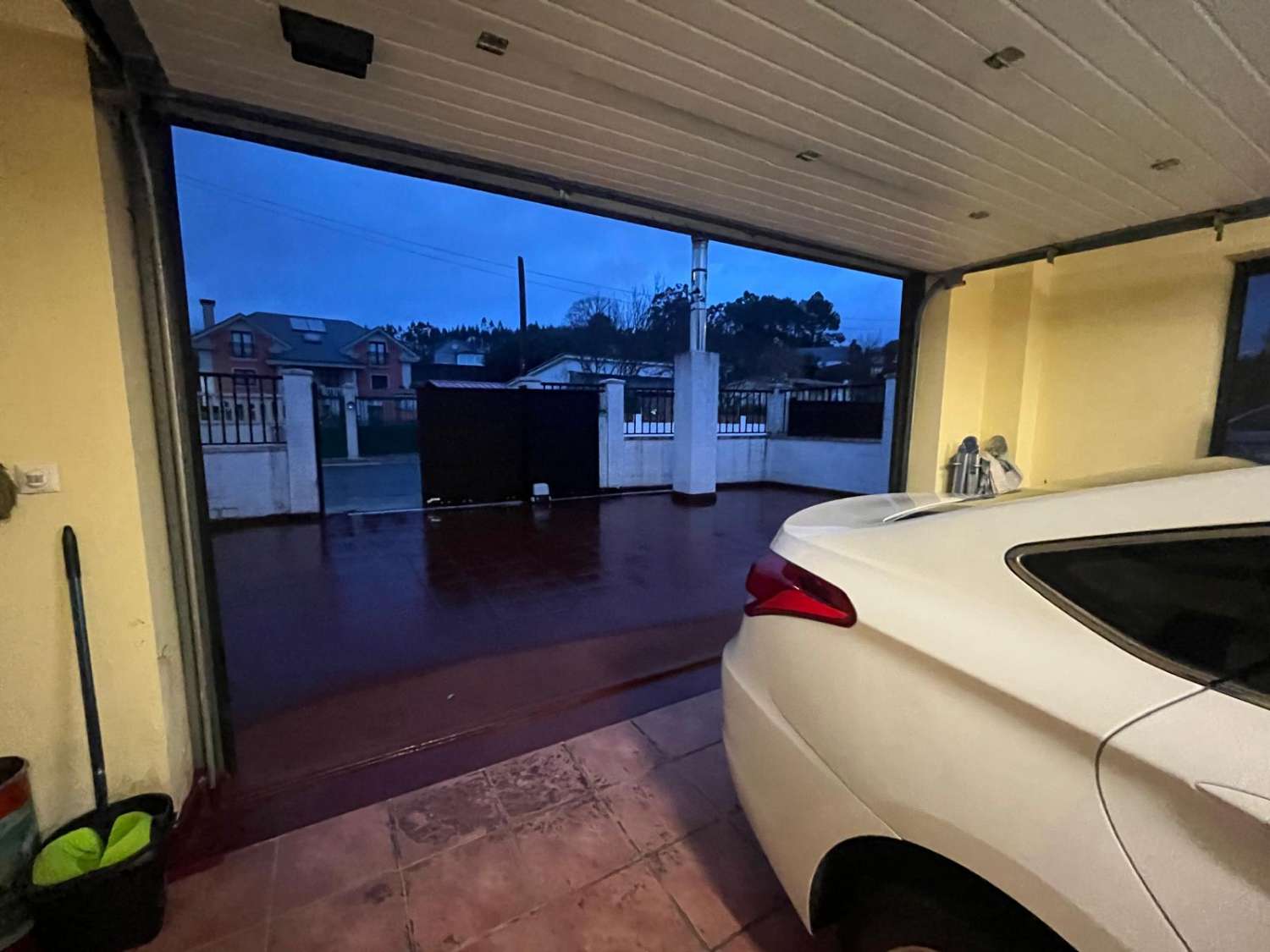 Stiamo vendendo un'esclusiva casa di lusso a Guísamo.