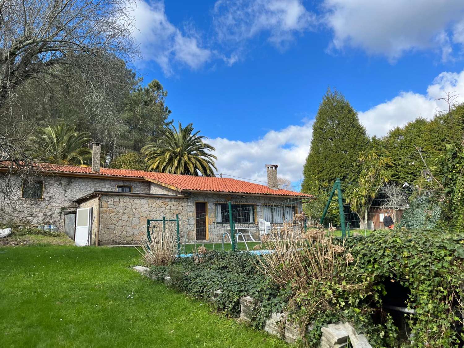 Prodáváme venkovský dům v Irixoa