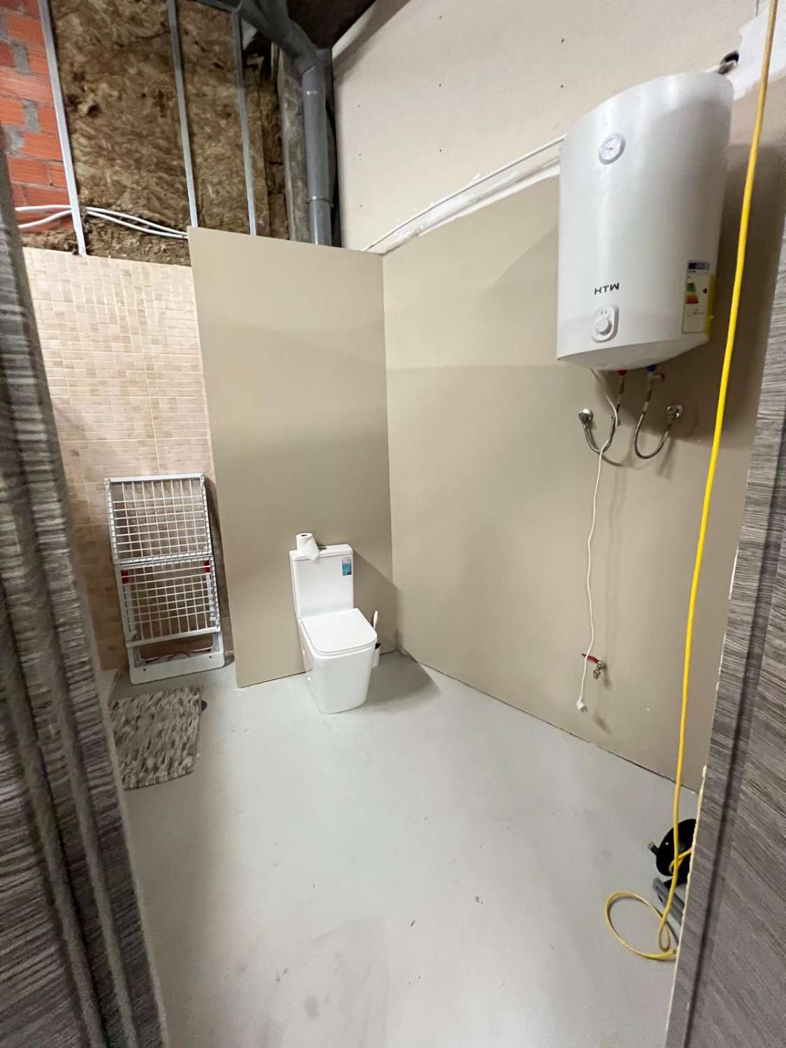 Vendemos bajo comercial en exclusiva.