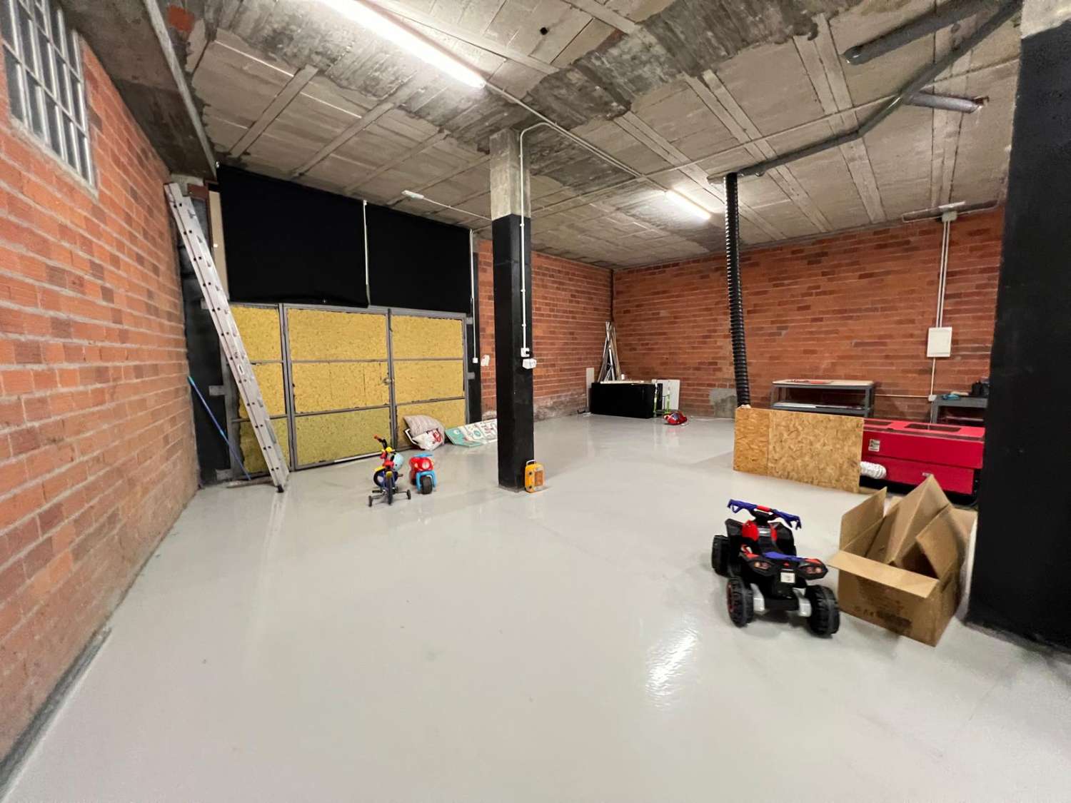 Vendemos bajo comercial en exclusiva.